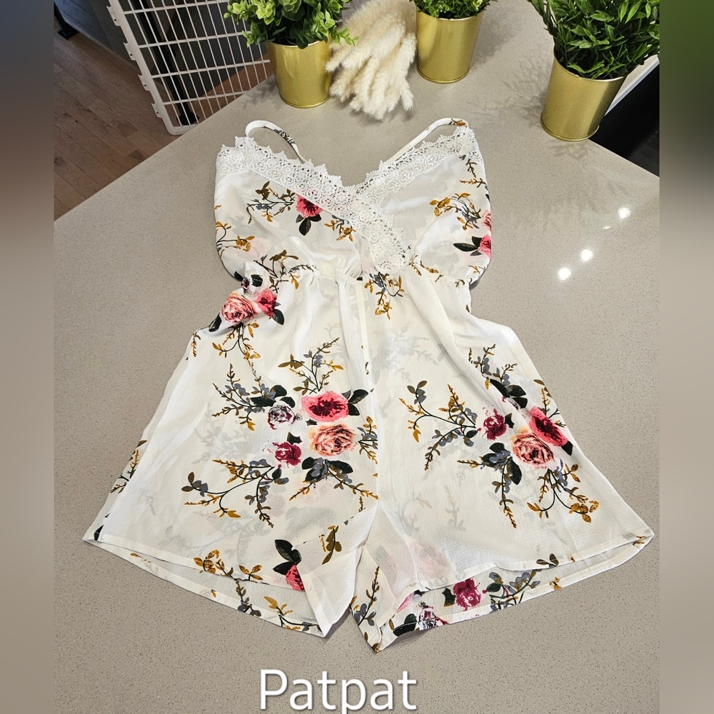 NWOT PATPAT Joli combishort une pièce neuf sans étiquette